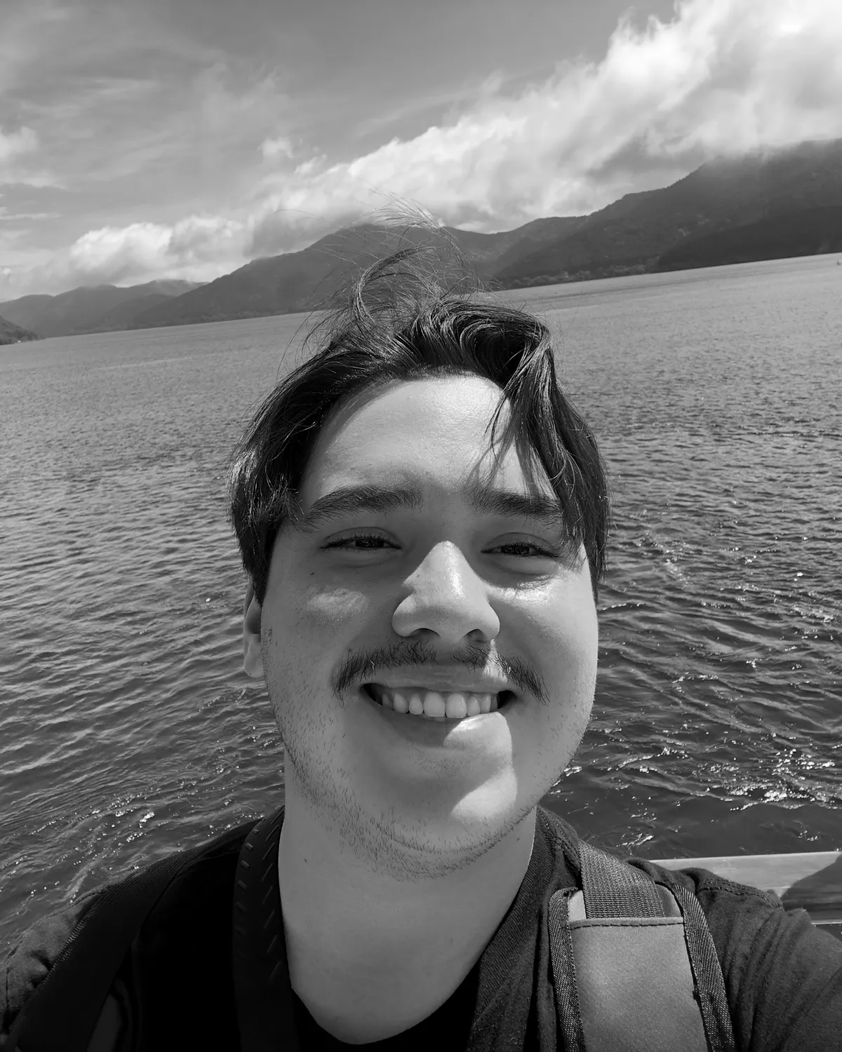 patricio garza en el lago de hakone, japón